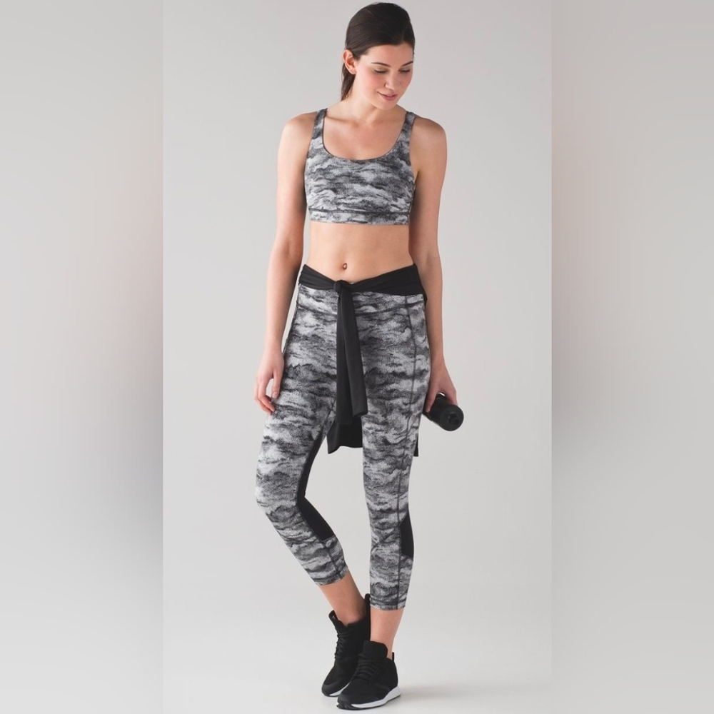 Lululemon Athletica Black and Gray Women's Leggings